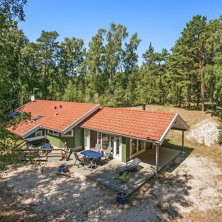 Sylvia - 900m From The Sea By Interhome Neksø