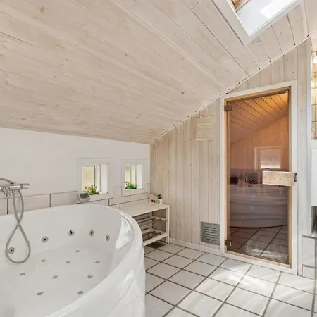 Sylvia - 900m From The Sea By Interhome * Neksø